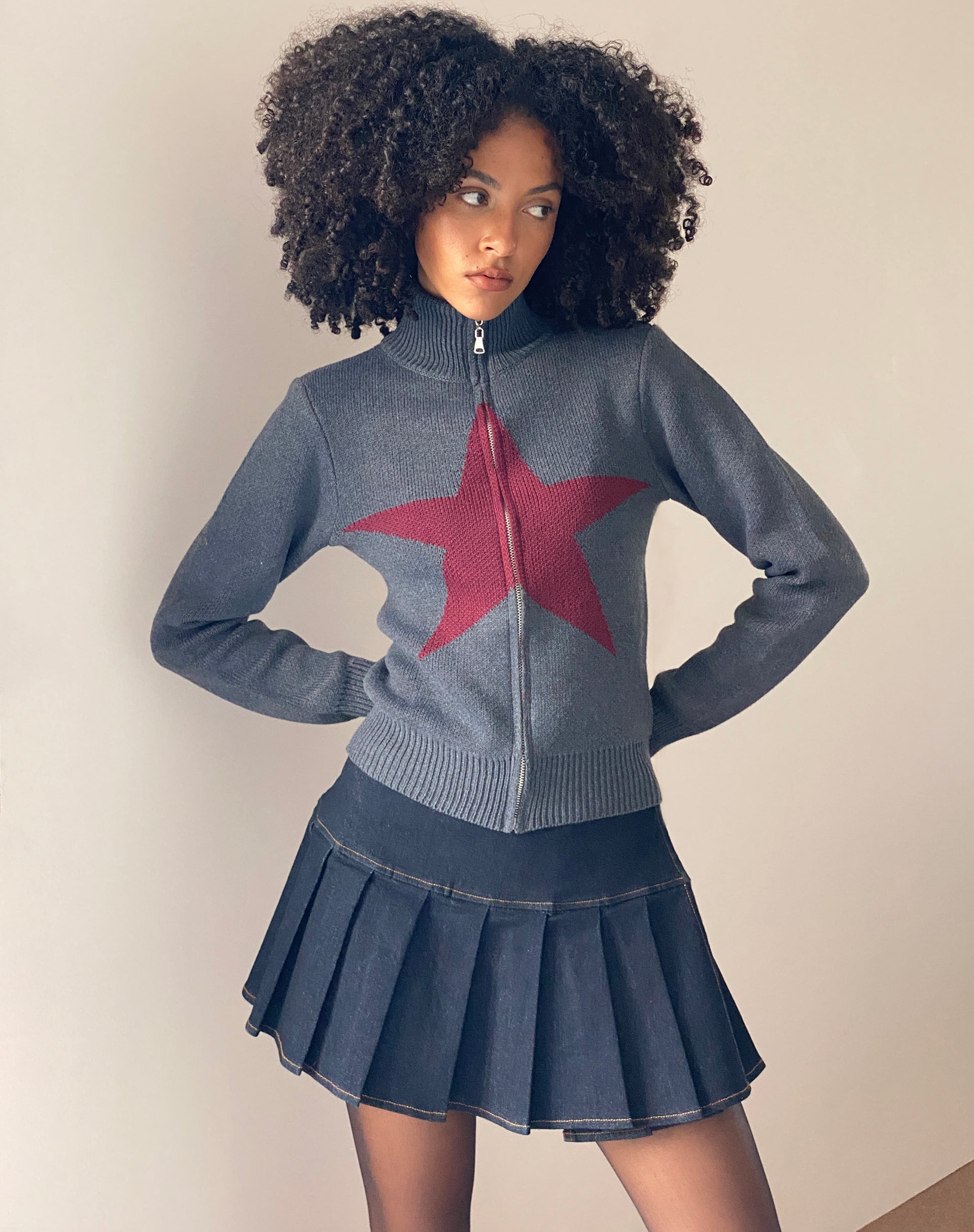 Jimena Zip Through Cardigan in Grey with Burgundy Star Motif