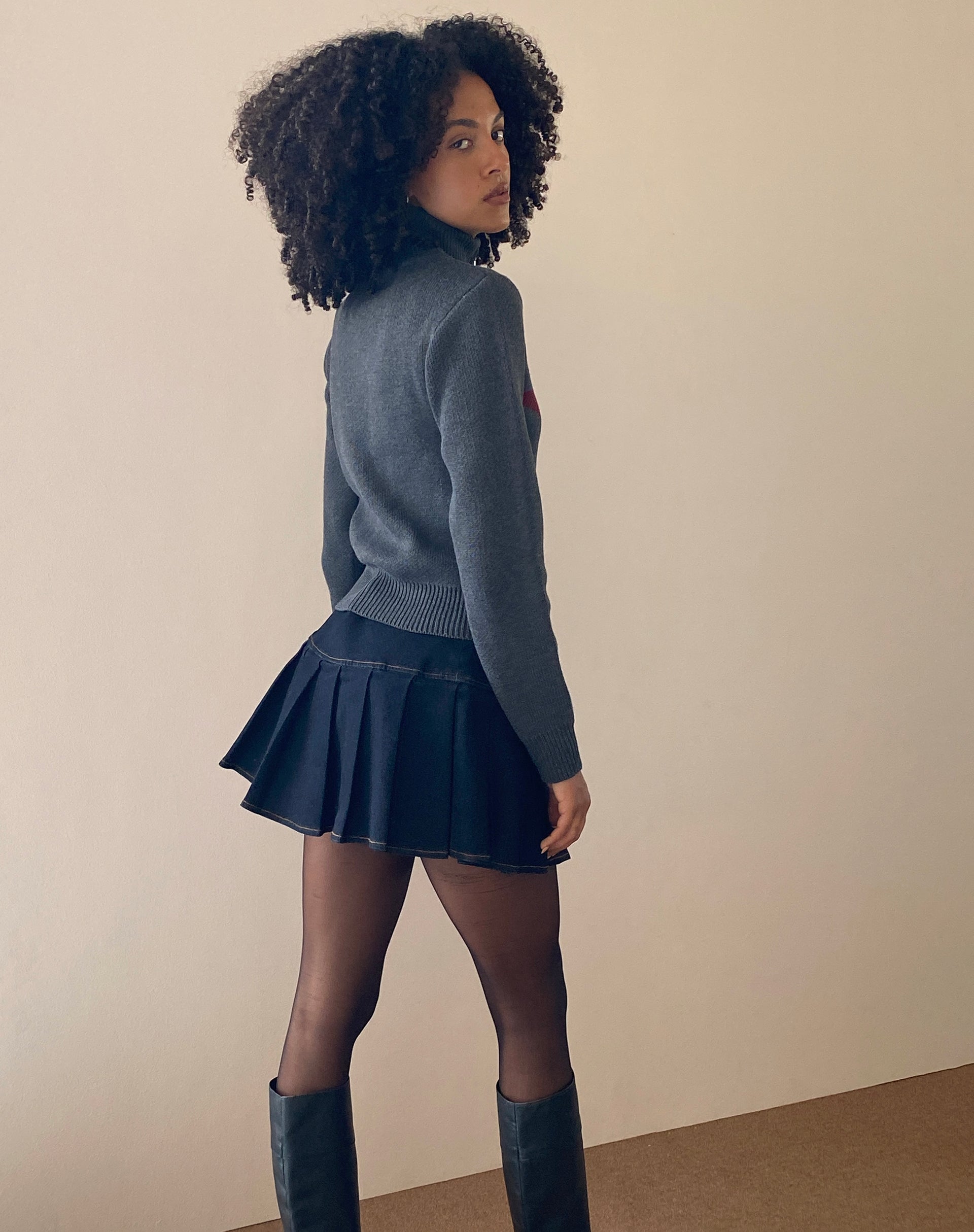 Jimena Zip Through Cardigan in Grey with Burgundy Star Motif