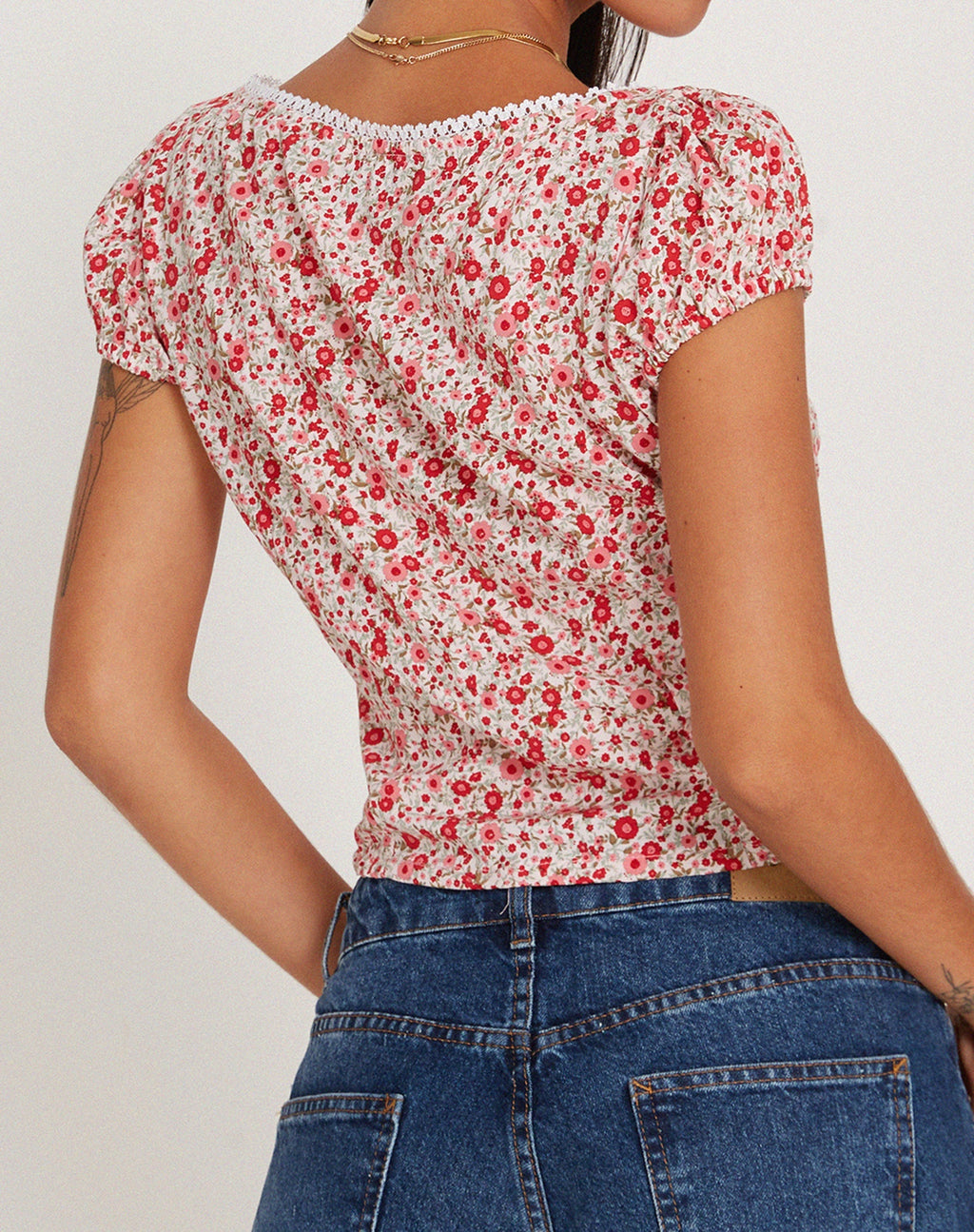 Laz Top in Blush Red Ditsy Floral