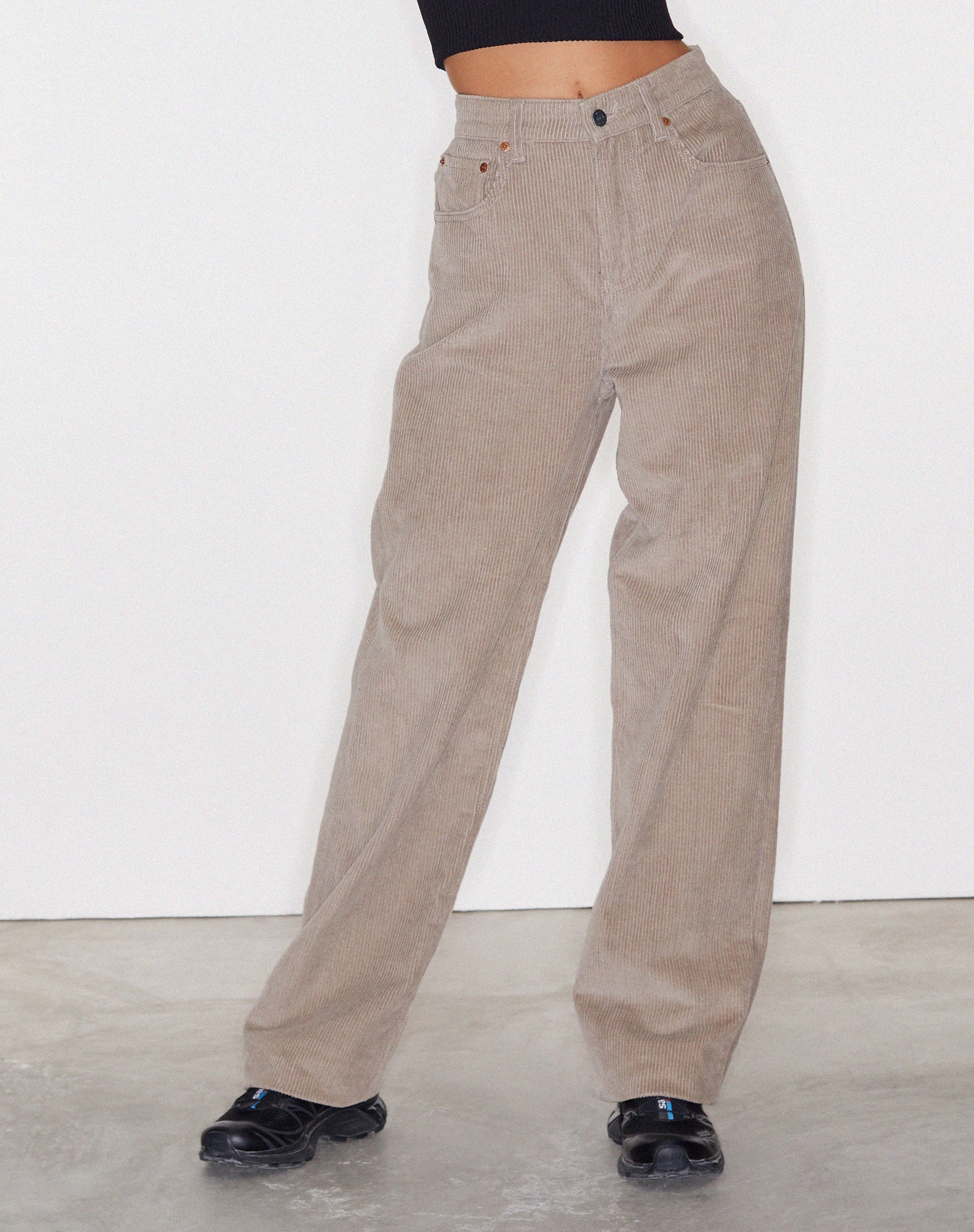 Parallel Jeans in Cord Smoke Grey