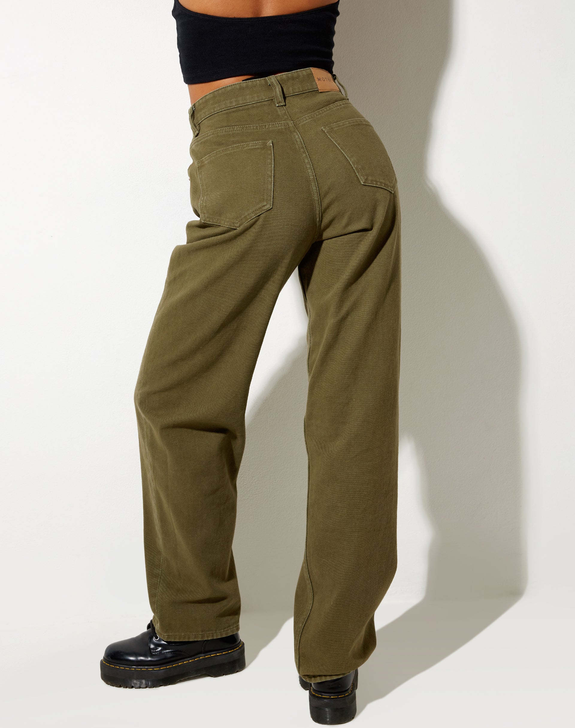 Parallel Jeans in Khaki Green