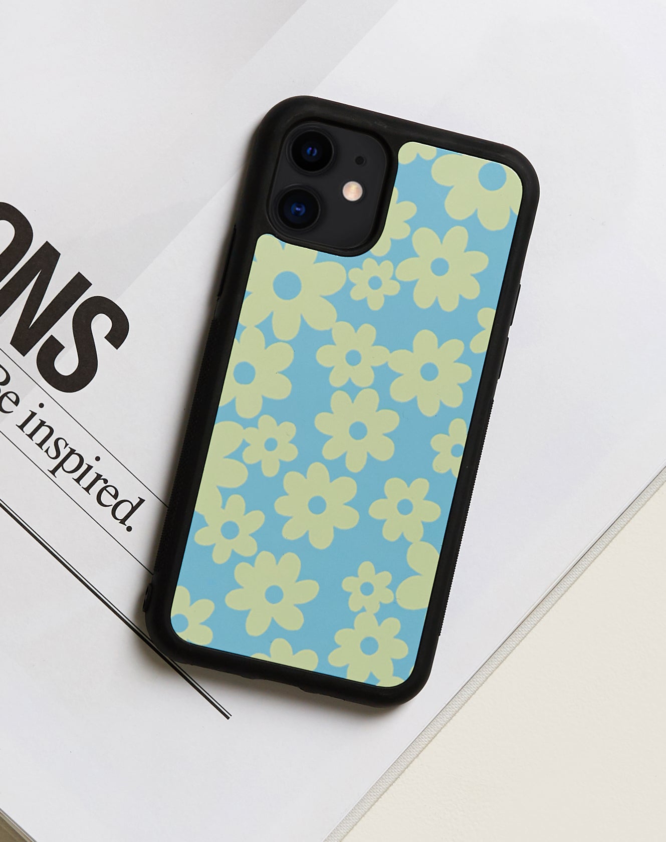 Iphone Case in Retro Daisy Blue