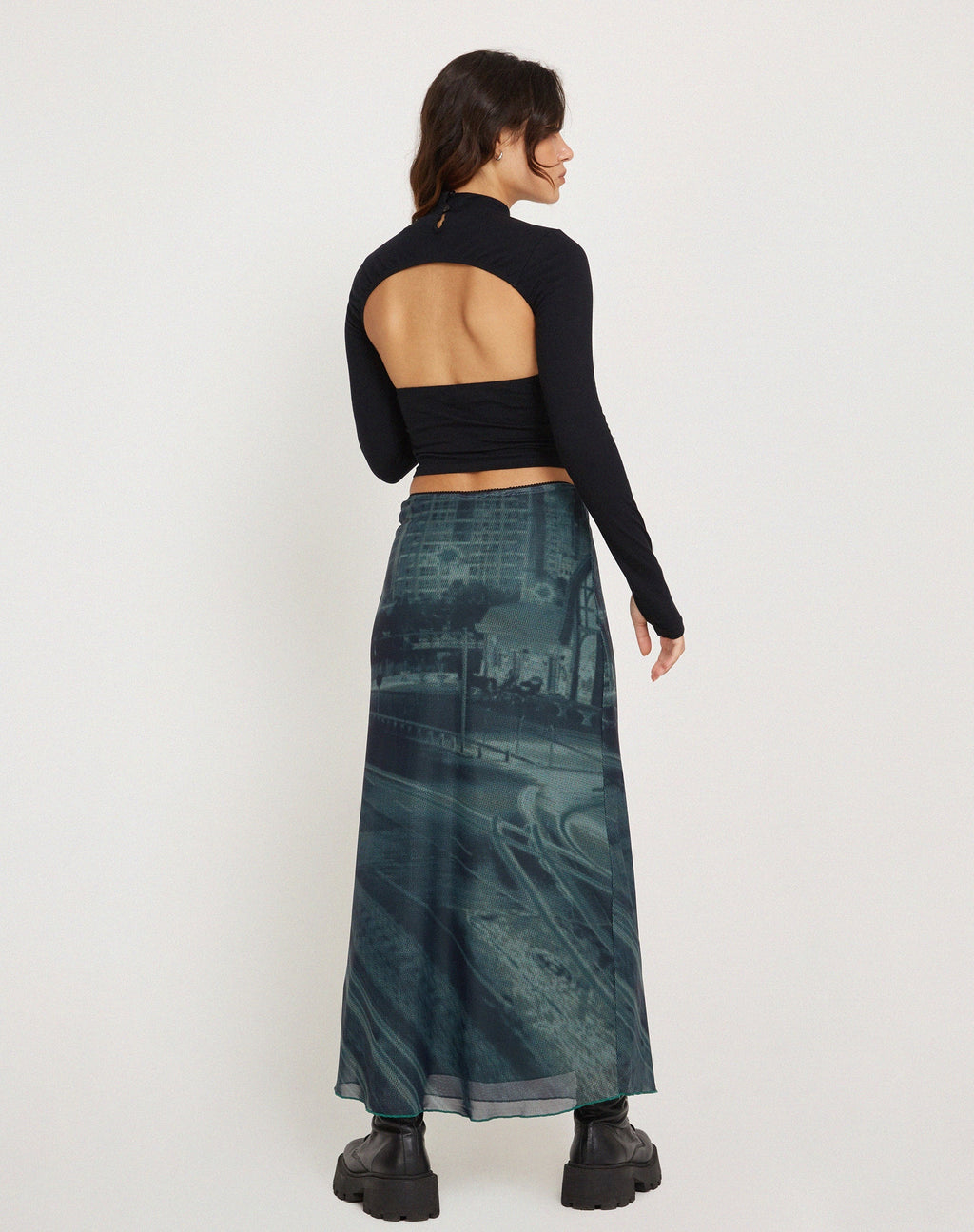 Rindu Midi Skirt in Cityscape Green