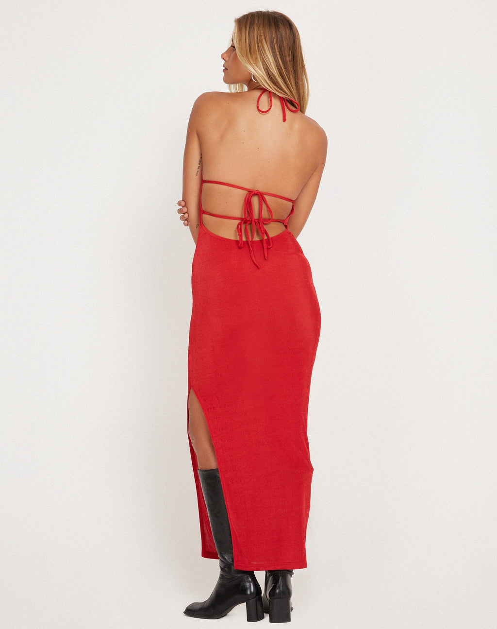 Virnilia Halterneck Maxi Dress in Red