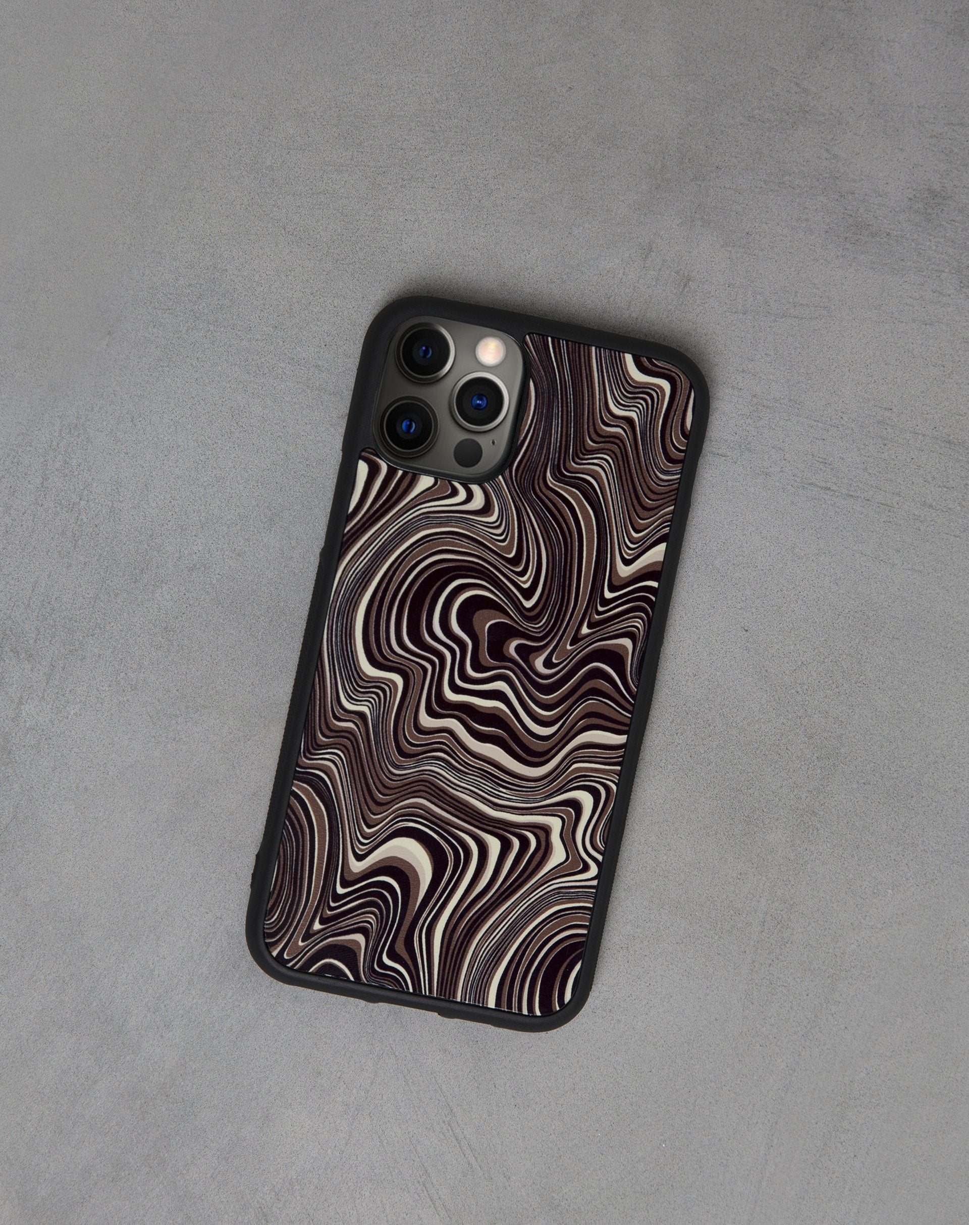 Iphone Case in 70's Ripple Brown
